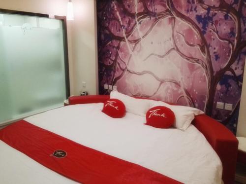 Цзаочжуан: Thank Inn Chain Hotel Shandong ZaozhuangZhou North Tasi Road Government Affairs Center