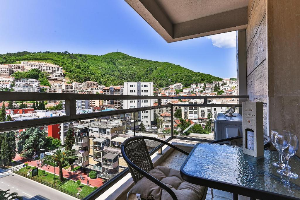 Будва: Luxury Fontana Apartments