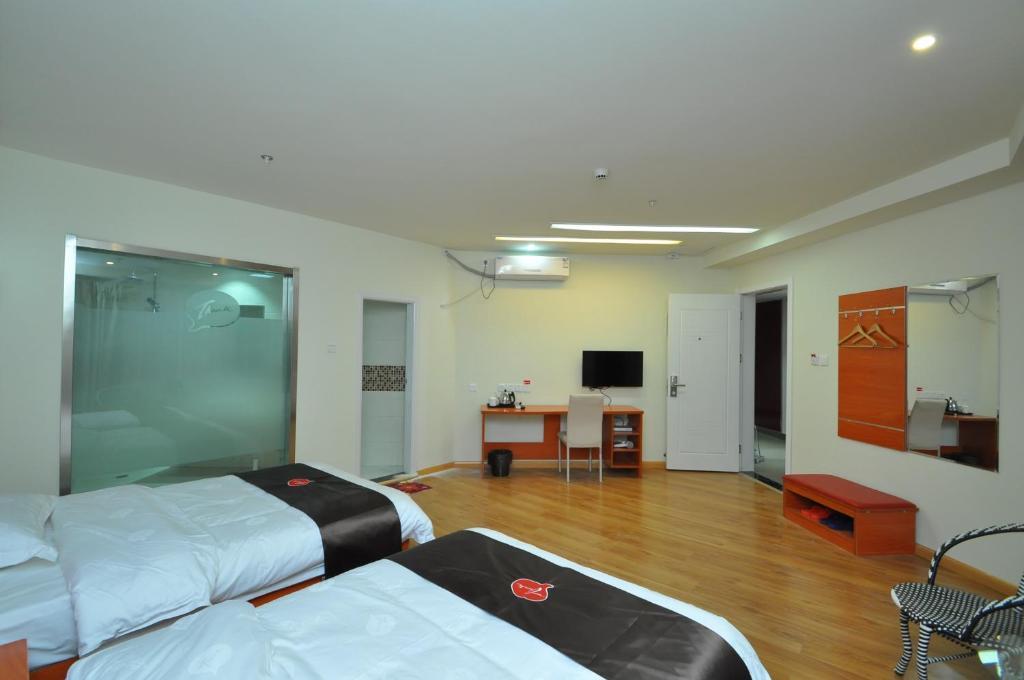 Линьи: Thank Inn Chain Hotel West Eleven Road Mall