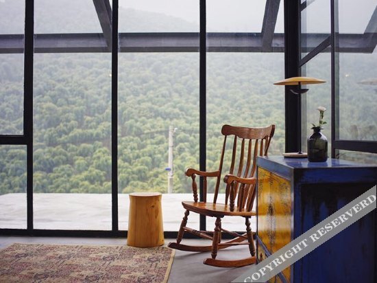 Хучжоу: Jiushe Moganshan Banshan Forest Holiday Home