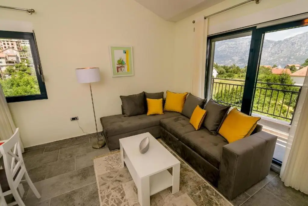 Стрп: Green Bay Apartments Morinj