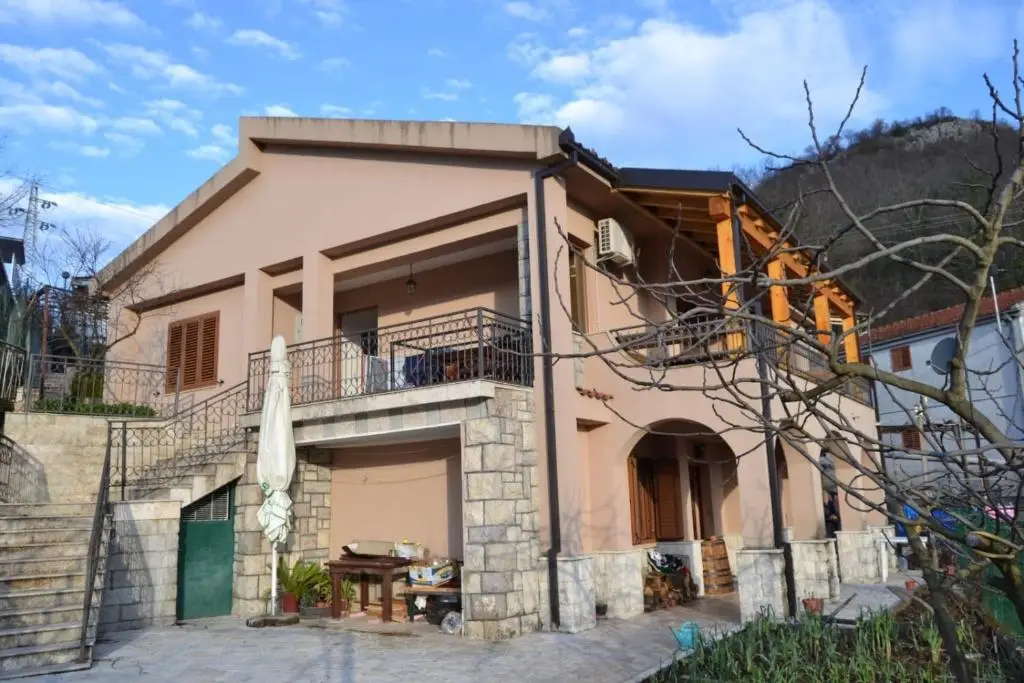 Вирпазар: Guest House Radoman