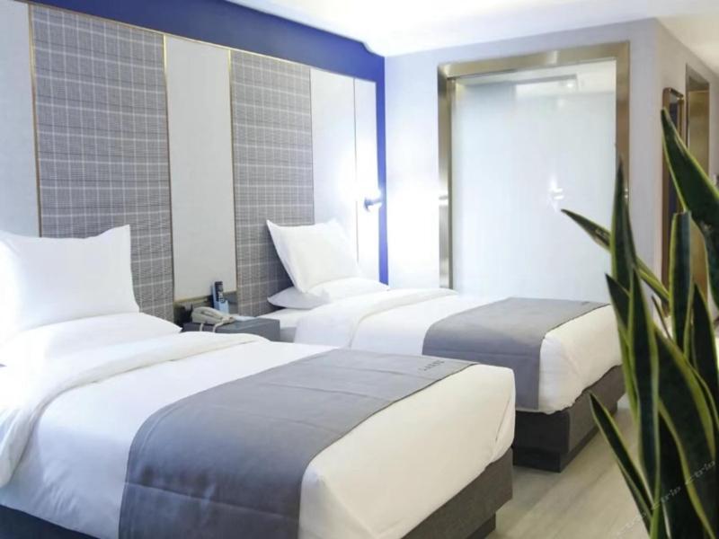 Гуйян: LanOu Hotel Guiyang High-Speed Railway North Station