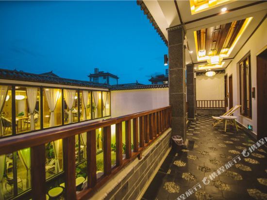Дали: Shenglan View Sea Light Luxury Courtyard in Dali