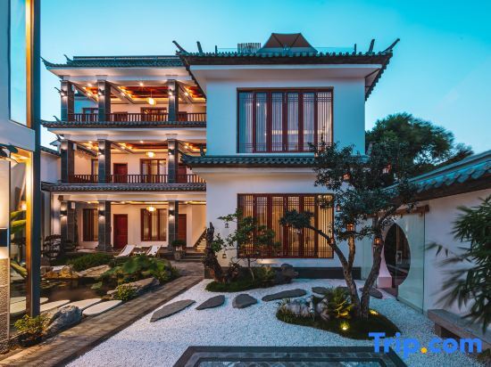 Shenglan View Sea Light Luxury Courtyard in Dali — фото 1