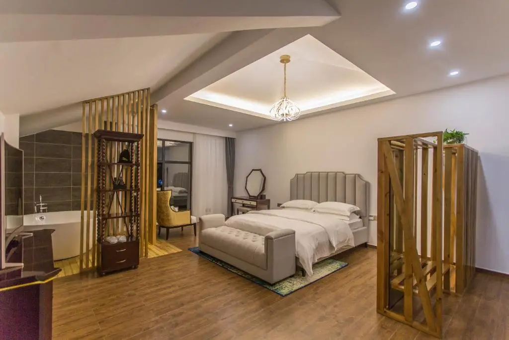 Чжанцзяцзе: Zhi Shang Luxury Hotel