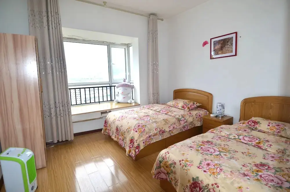 Ланьчжоу: Lanzhou Longshang Mingzhu Apartment Three-bedroom suite