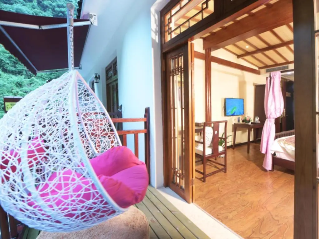 Яншо: Alley Mountain View Garden Hotel
