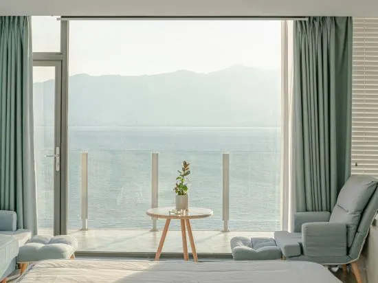 Дали: Poet and Sea Ai Seaview Villa