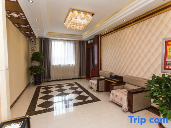 Цзюцюань: Dunhuang Yueshuiyuan Business Hotel