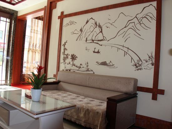 Цзюцюань: Dunhuang Yueshuiyuan Business Hotel