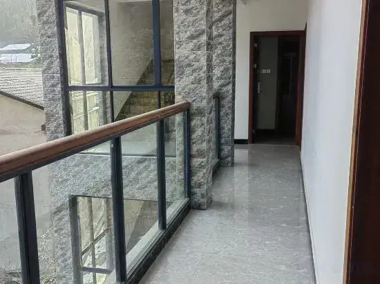 Чжанцзяцзе: Natural Renjia Inn