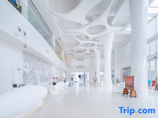 Санья: Mangrove Tree Resort World Sanya Bay (Coconut Grove Hotel)