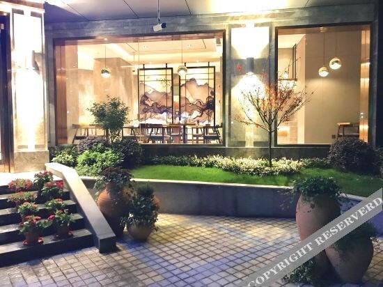 Шанхай: ATOUR X Hotel Shanghai Lujiazui Binjiang Avenue