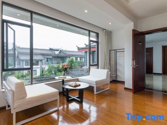 Лицзян: Lijiang Xiangyu Light Luxury Snow Mountain Holiday Villa