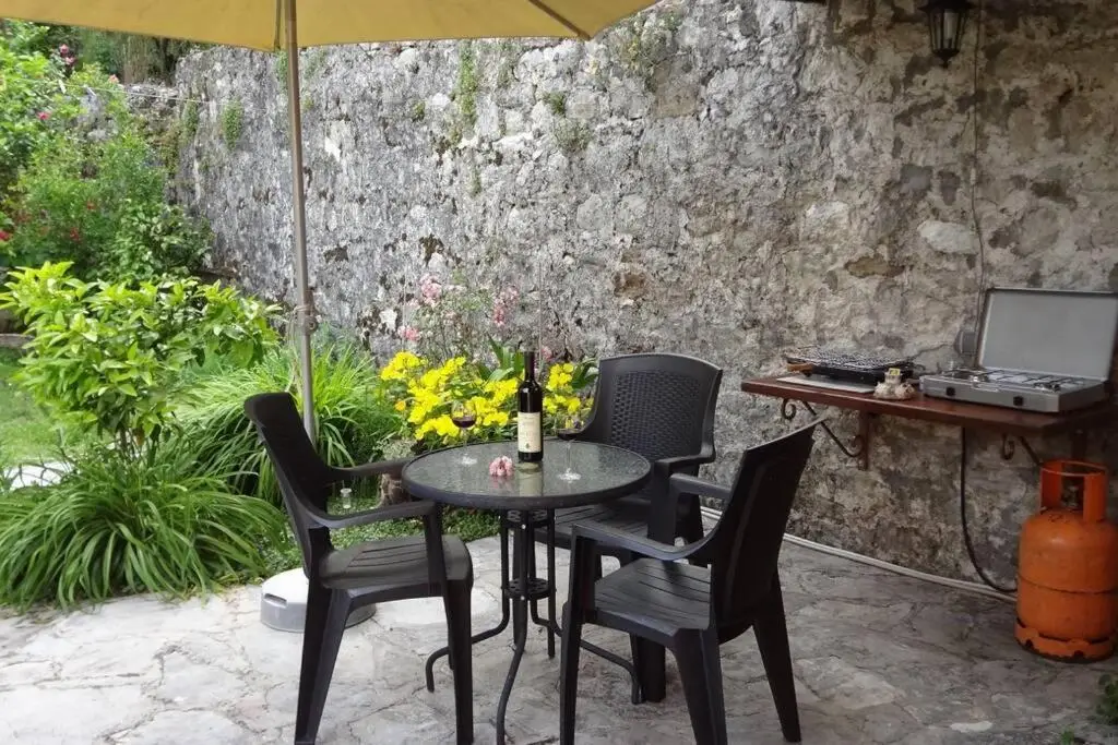 Доброта: Apartment Pinebreeze - Prčanj - Kotor