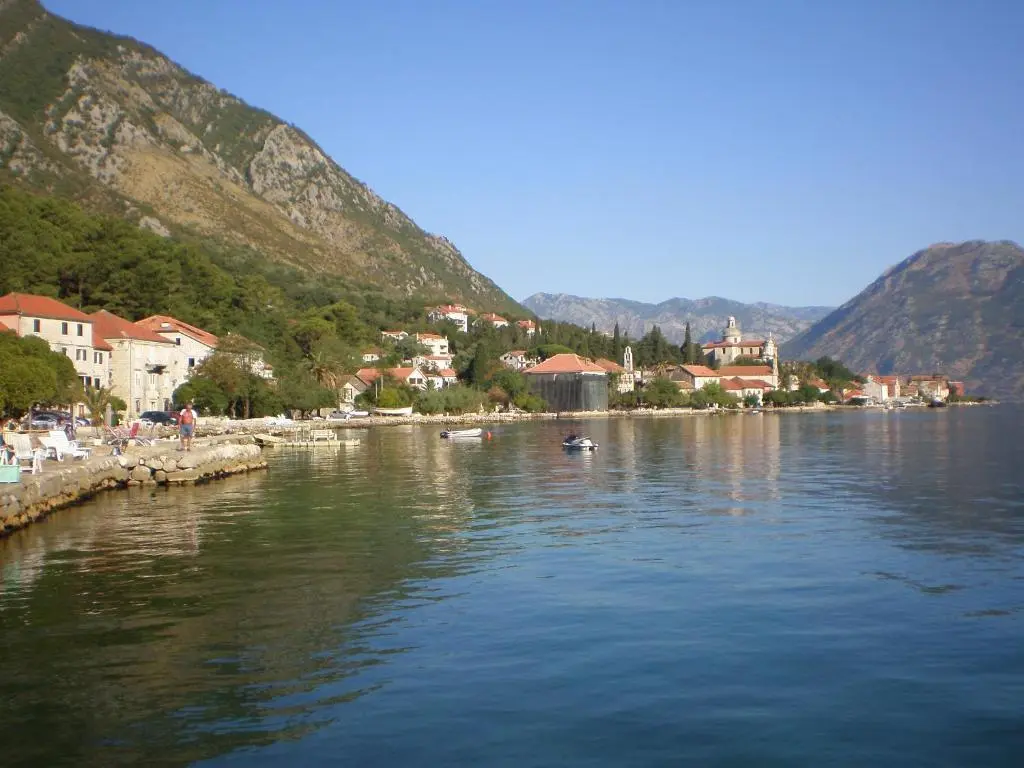 Доброта: Apartment Pinebreeze - Prčanj - Kotor