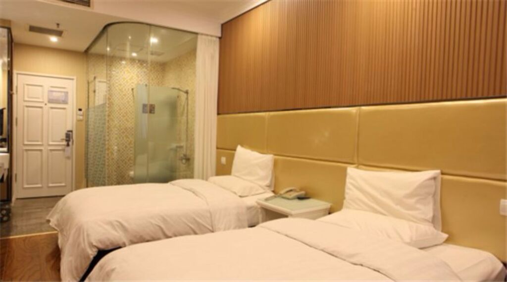 Циндао: Starway Hotel Xianggang Middle Road