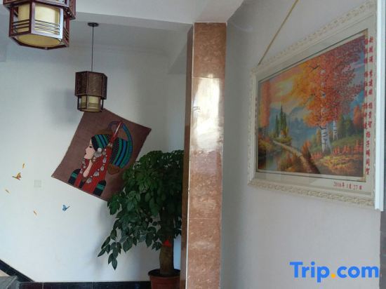 Дали: Dali Xiaotuanshan Inn