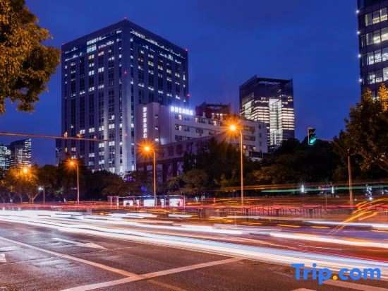 Шанхай: Home Inn Plus (Shanghai Lujiazui Dongfang Road)