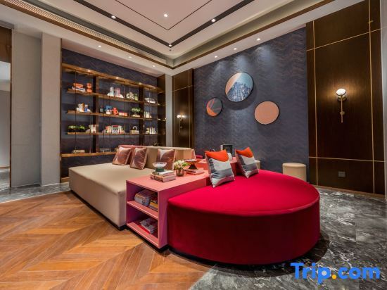 Шанхай: Home Inn Plus (Shanghai Lujiazui Dongfang Road)