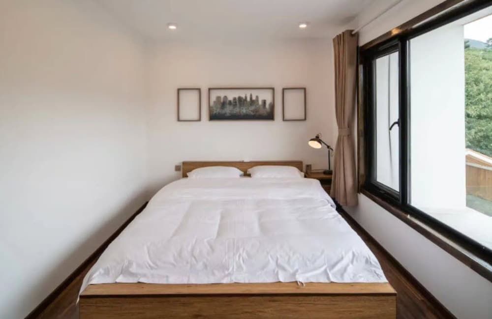Пекин: White Pigeon House Inn