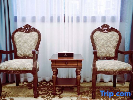 Динпин: Linshui Zexin Business Hotel