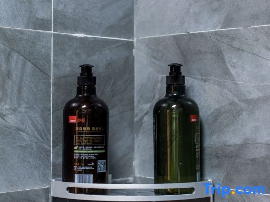 Мую: Shanshe · Shennongjia B&B (Muyu Town Store)
