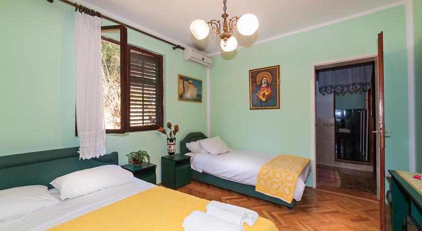 Лепетане: Apartments Vučinović