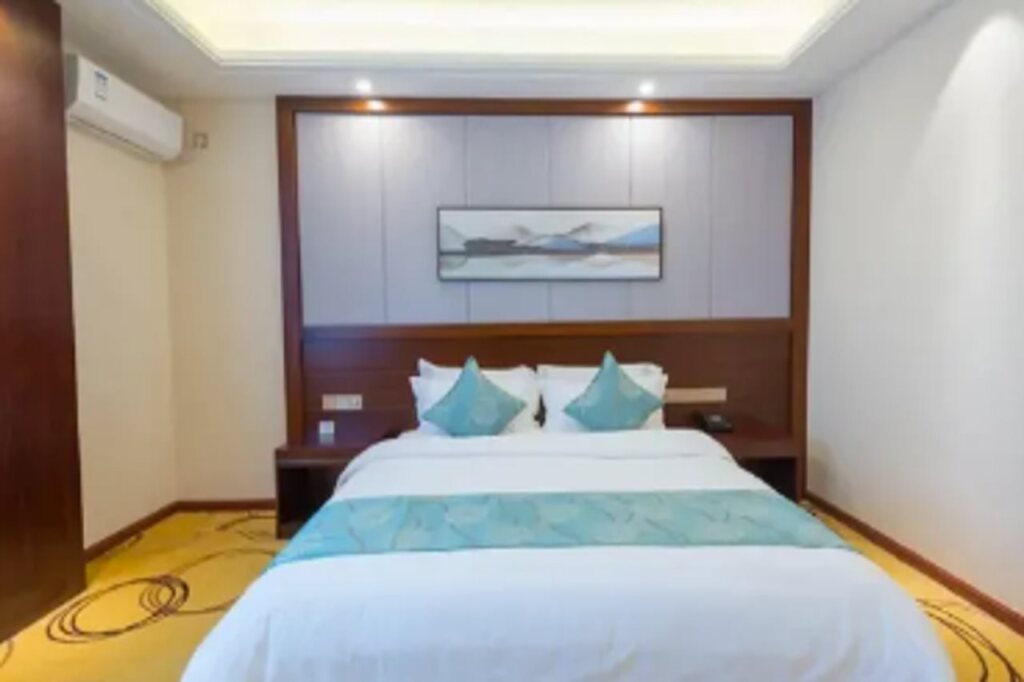 Куньмин: Home Inn Selected (Kunming Railway Station)