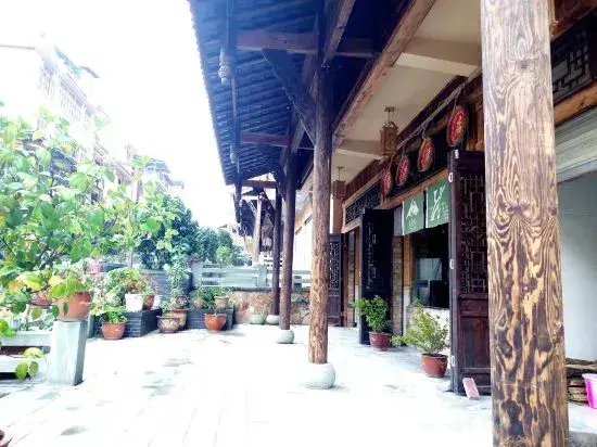 Мокси: Luding Hailuogou Ruiqi Hotel