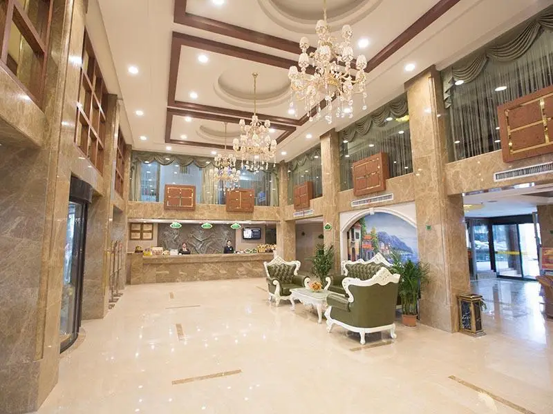 Ухань: Vienna Classic Wuhan University of Technology