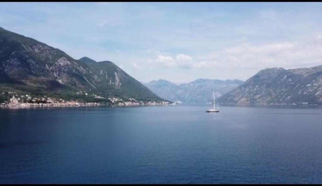 Доброта: lovely apartment on the sea shore, with a view and free Wi-Fi