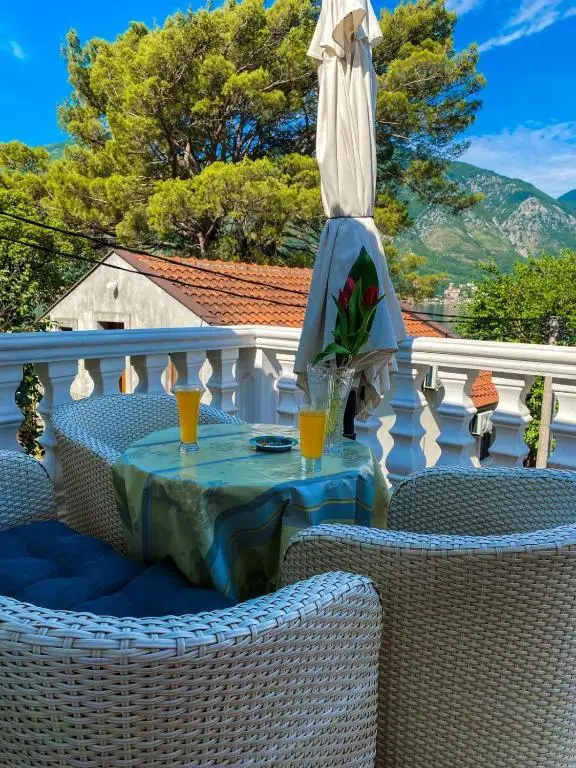 Доброта: lovely apartment on the sea shore, with a view and free Wi-Fi