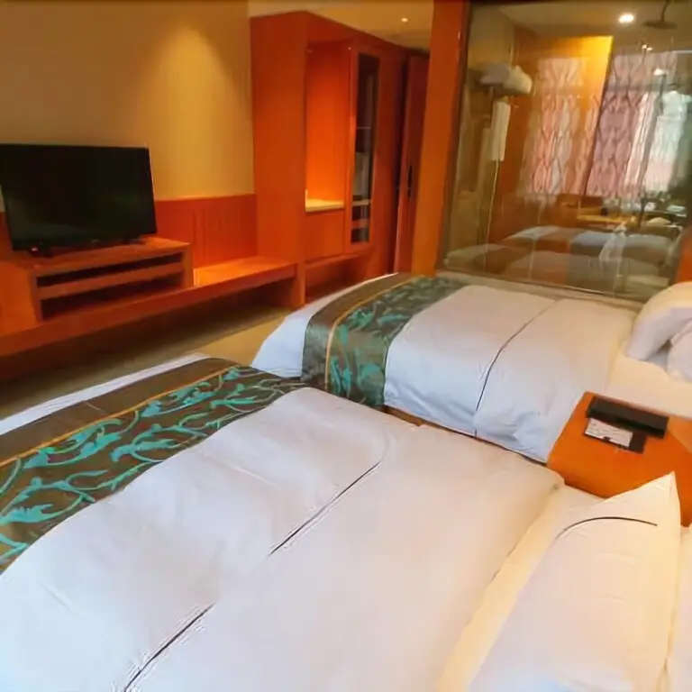 Шанхай: Huangcheng Crystal Hotel
