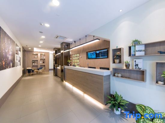 Шанхай: Hanting Hotel Shanghai Zhenguang Road Metro Stati