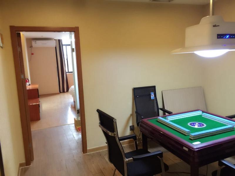 Хучжоу: Thank Inn Hotel Zhejiang Huzhou Changxing County Textile City