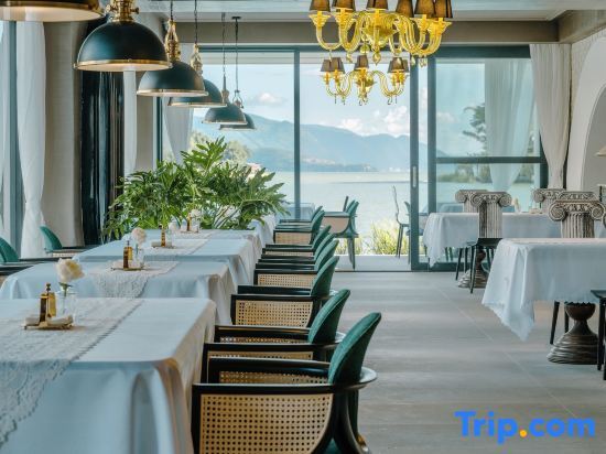 Дали: Arcadia Seaview Design Hotel