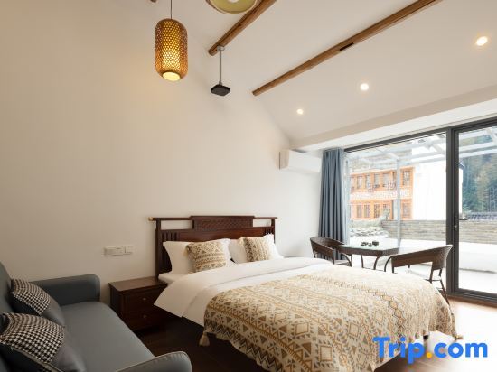 Шанграо: Qianxun Wuyuan Likeng Taoyuanju Boutique Guesthouse