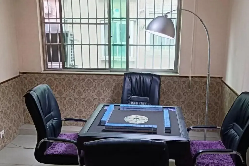 Дуюн: Duyun Jinpeng Hotel (Duyun Dashiban Ancient Street Store)