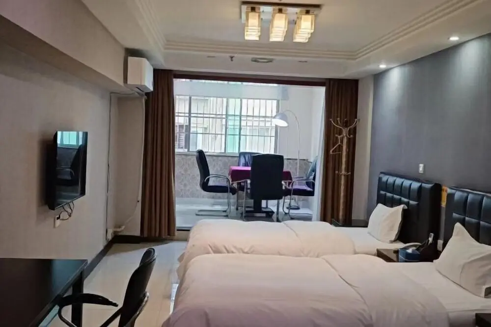 Дуюн: Duyun Jinpeng Hotel (Duyun Dashiban Ancient Street Store)