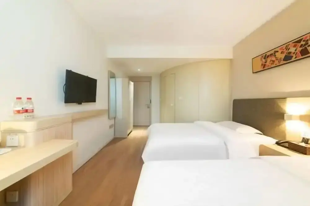 Цзинань: Lianjia Holiday Hotel (Jigang Senior High School)