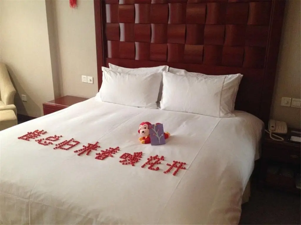 Ичан: Imperial Court Hotel Gezhouba VIP Building
