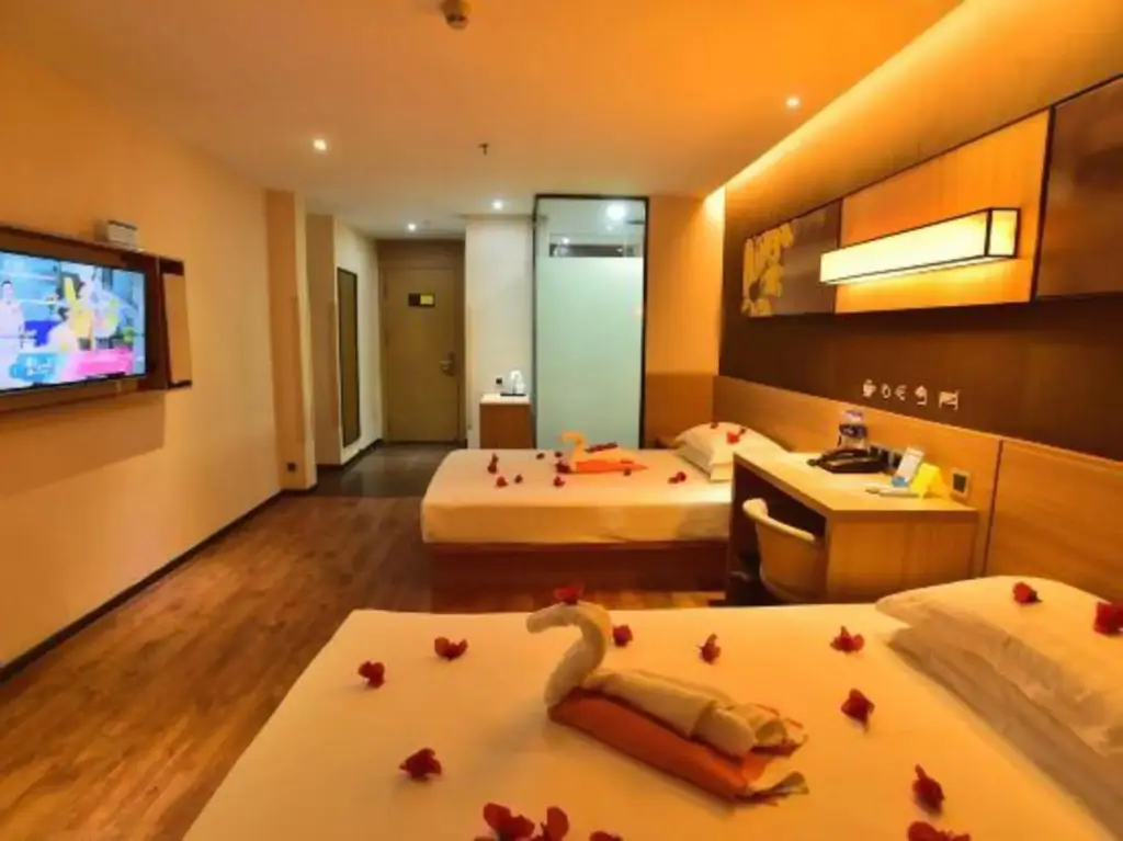 Даньдун: 7 Days Inn Dandong Feng Cheng Center Branch