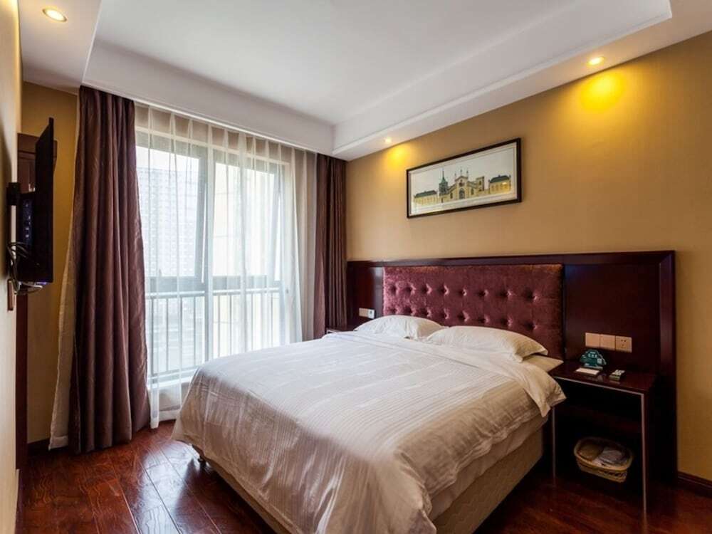 Чэнду: Greentree Inn Chengdu High-Tech Development West Zone Shidai Tian Street Express