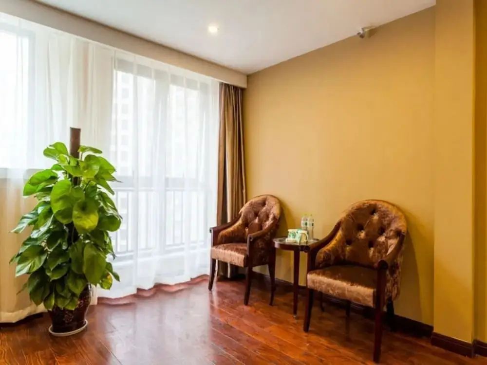 Чэнду: Greentree Inn Chengdu High-Tech Development West Zone Shidai Tian Street Express