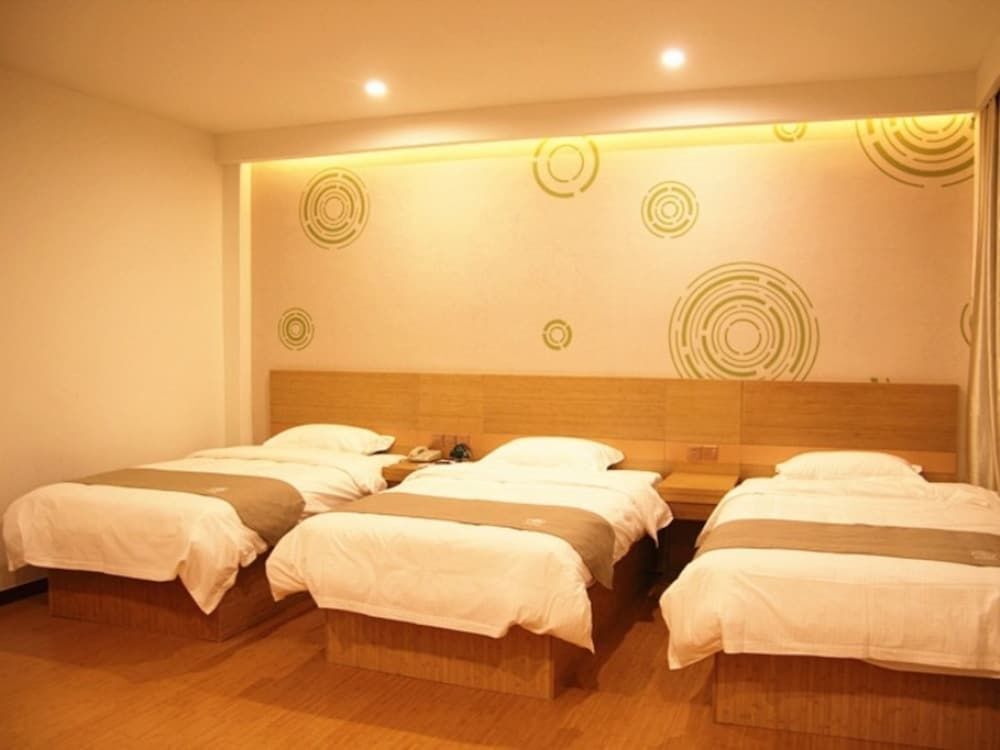 Цзинань: GreenTree Inn Jinan Gaoxin District South Gongye Road Middle Aoti Road Express Hotel