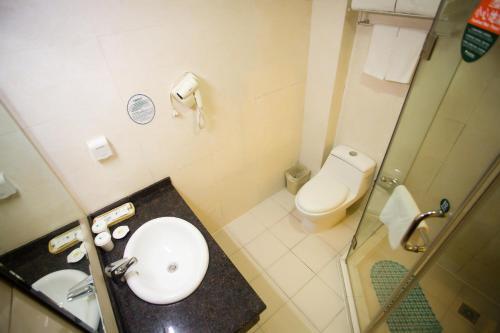 Шанхай: GreenTree Inn Shanghai Meilan Lake Hutai Road Express Hotel