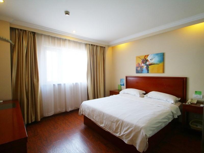 Шанхай: GreenTree Inn Shanghai Meilan Lake Hutai Road Express Hotel