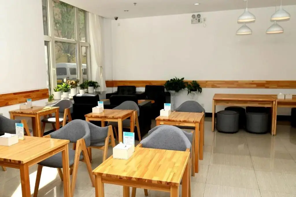 Далянь: 7Days Premium Dalian Airport